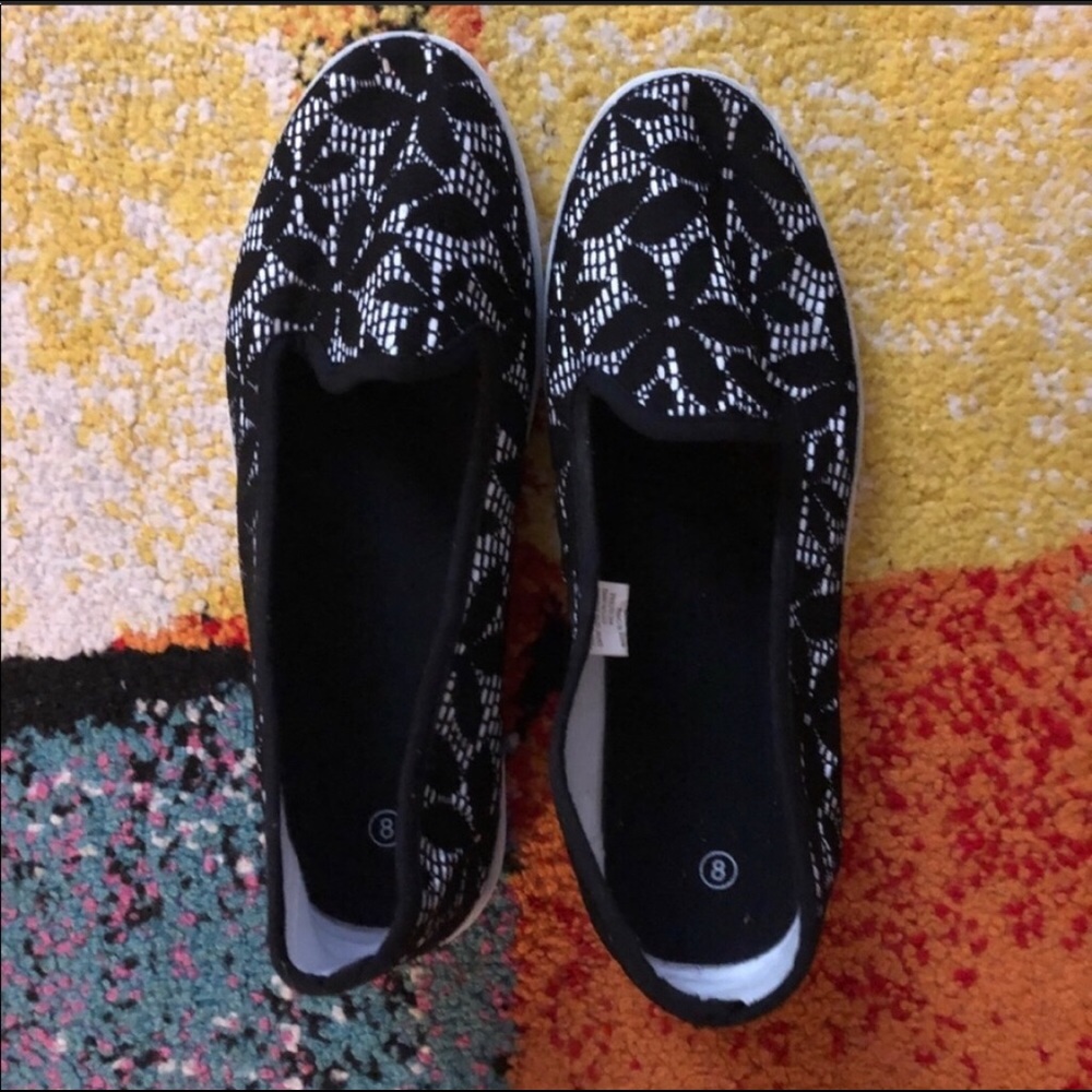 🌼Shoe Sale🌼 Black Printed Loafer on Sale